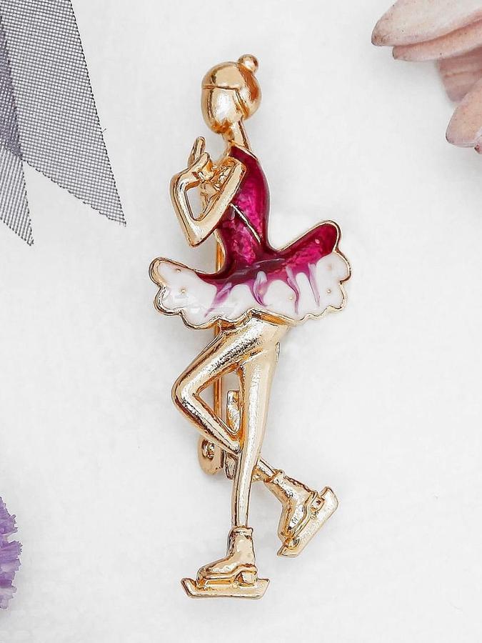 Женская брошь-брошь "Фигуристка" бело-малиновая в золотом цвете