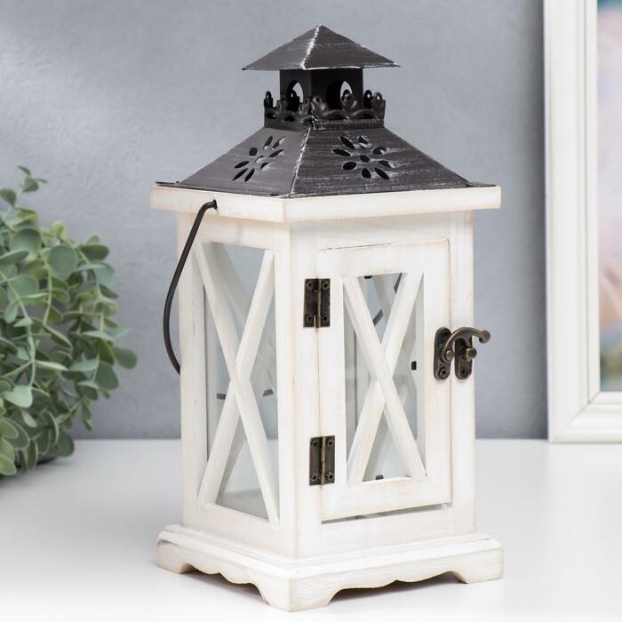 Подсвечник деревянный с стеклом и металлом «Фонарь со ставнями» бело-бежевый 12,5х12,5х28 см