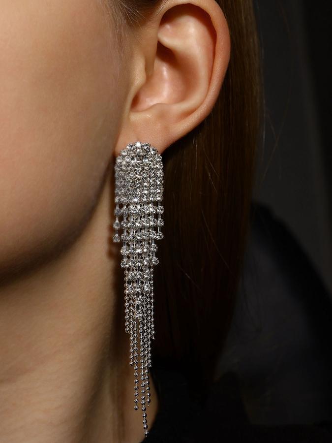 Крупные женские серьги из бижутерии