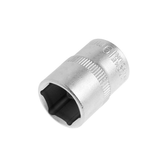 Головка торцевая шестигранная ТУНДРА 19 мм, под квадрат 1/2", CrV