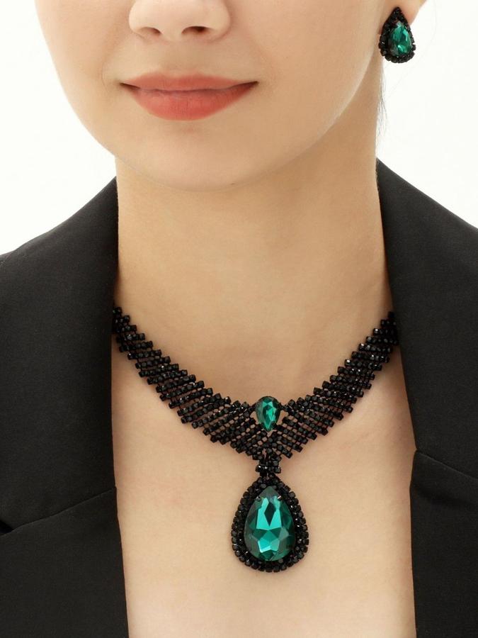 Женский набор бижутерии: крупное колье и серьги