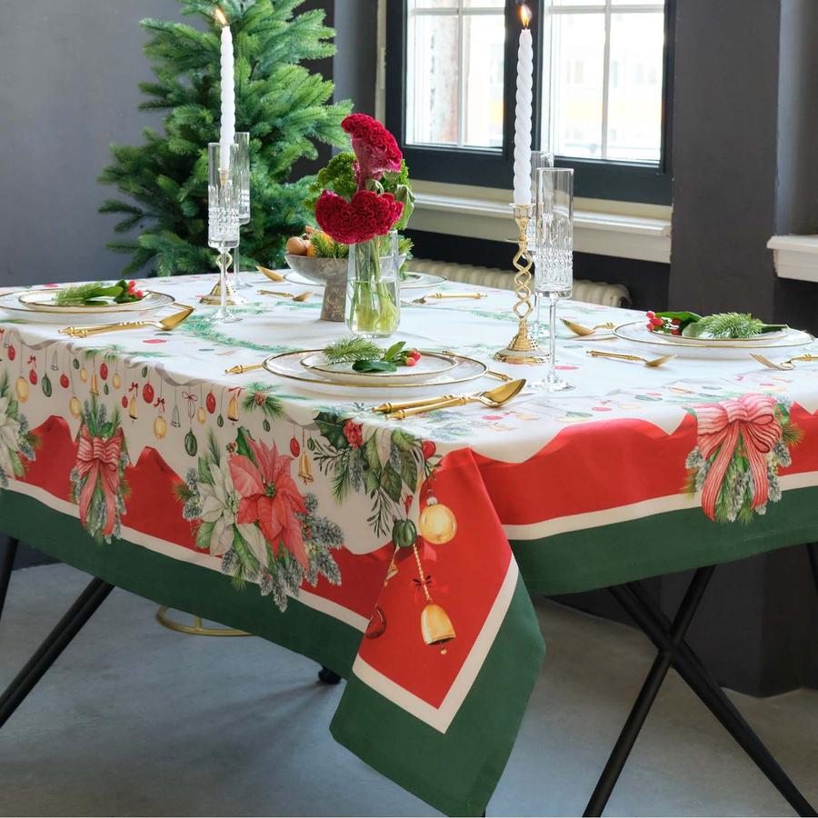 Скатерть тканевая на стол 150x220 см с рождественским венком