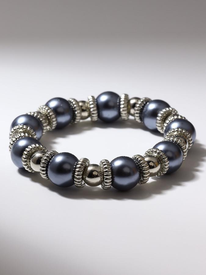 Женский браслет с искусственным жемчугом "Бусинка" серого цвета в серебре